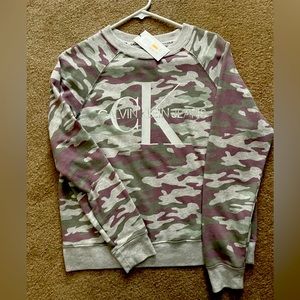 Calvin Klein NWT sweatshirt. Women’s small.